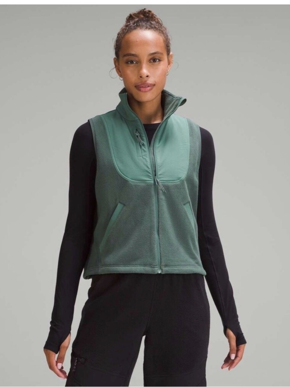 Lululemon Fleece + Ripstop Hiking Vest
6 Dark Forest Green